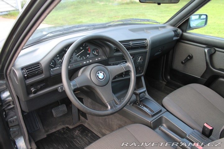 BMW 3 325e Coupé, automat 1987
