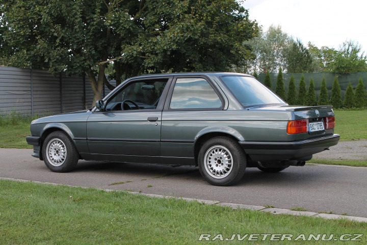 BMW 3 325e Coupé, automat 1987