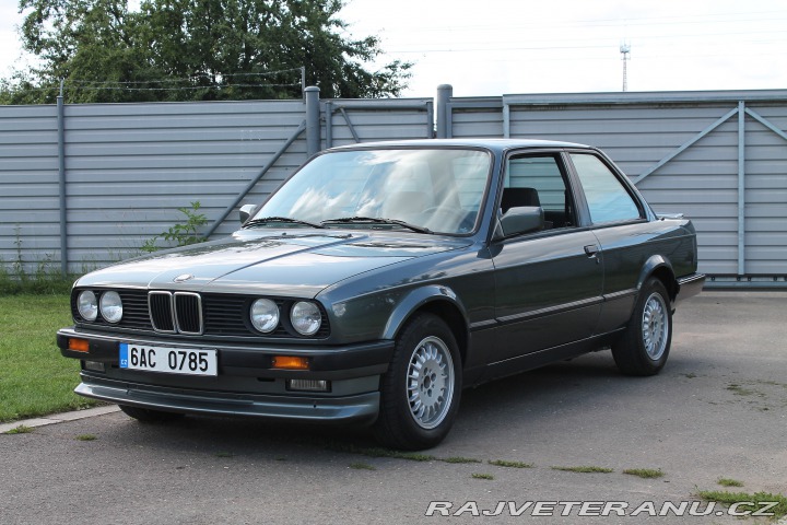 BMW 3 325e Coupé, automat 1987