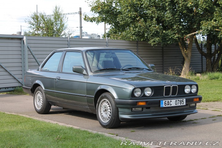 BMW 3 325e Coupé, automat 1987