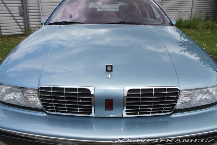 Oldsmobile Ostatní modely Custom Cruiser 5.0 1992