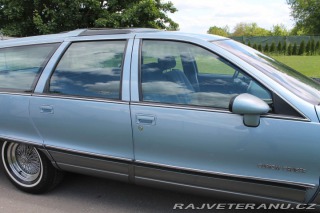 Oldsmobile Ostatní modely Custom Cruiser 5.0 1992