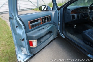 Oldsmobile Ostatní modely Custom Cruiser 5.0 1992