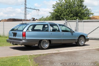 Oldsmobile Ostatní modely Custom Cruiser 5.0 1992