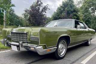 Lincoln Continental Mark IV