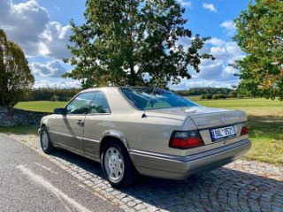 Mercedes-Benz 320 E 1993