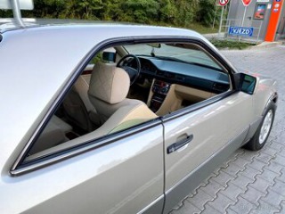 Mercedes-Benz 320 E 1993