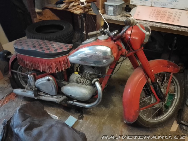 Jawa 250 Pérák 1948