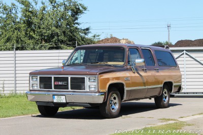 GMC Suburban Sierra Classic 1500