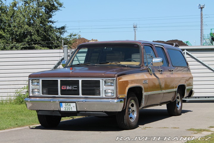 GMC Suburban Sierra Classic 1500 1988