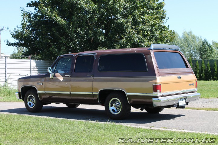 GMC Suburban Sierra Classic 1500 1988