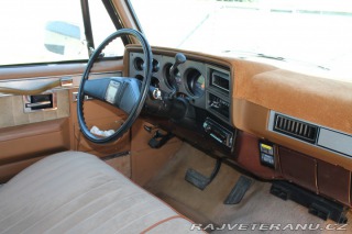 GMC Suburban Sierra Classic 1500 1988