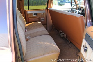 GMC Suburban Sierra Classic 1500 1988