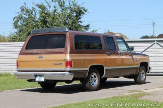 GMC Suburban Sierra Classic 1500 1988