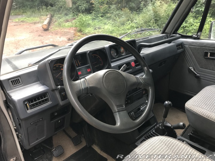 Mitsubishi Pajero L 044 N 1988