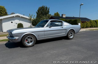 Ford Mustang 2+2 Fastback 1965