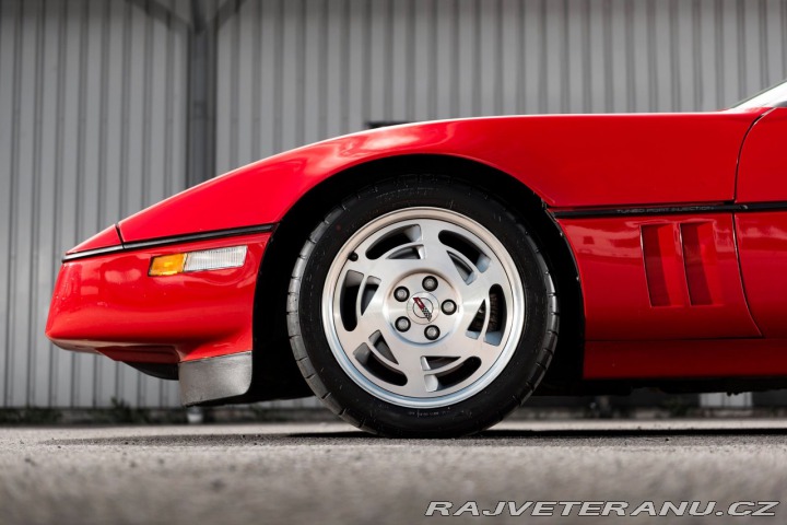 Chevrolet Corvette ZR-1 1990