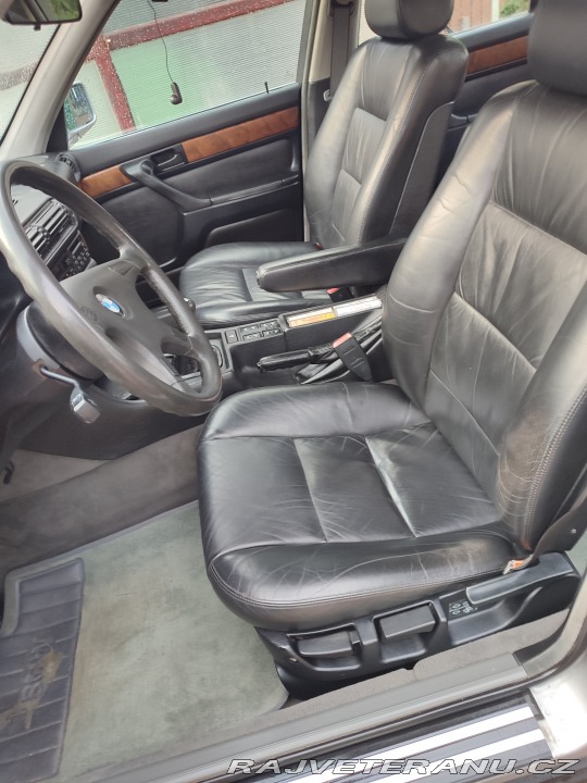 BMW 7 E32 1988