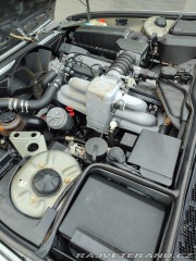 BMW 7 E32 1988
