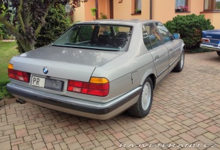 BMW 7 E32 1988