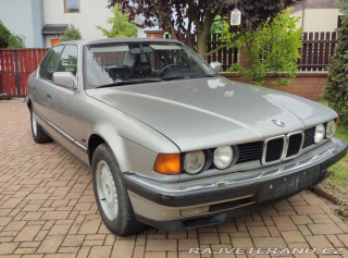 BMW 7 E32 1988