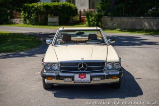 Mercedes-Benz 560 SL R107 1986