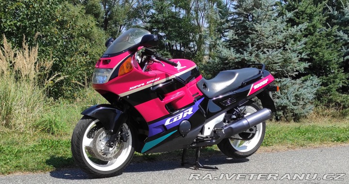 Honda CBR 1000 F SC24 1991