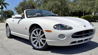 Jaguar XK8 