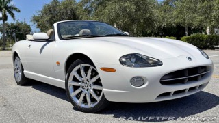 Jaguar XK8  2005