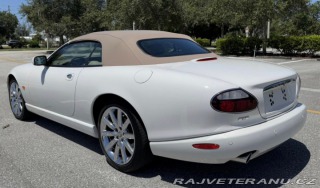 Jaguar XK8  2005