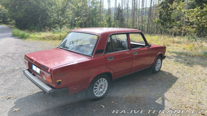 Lada 2105  1990