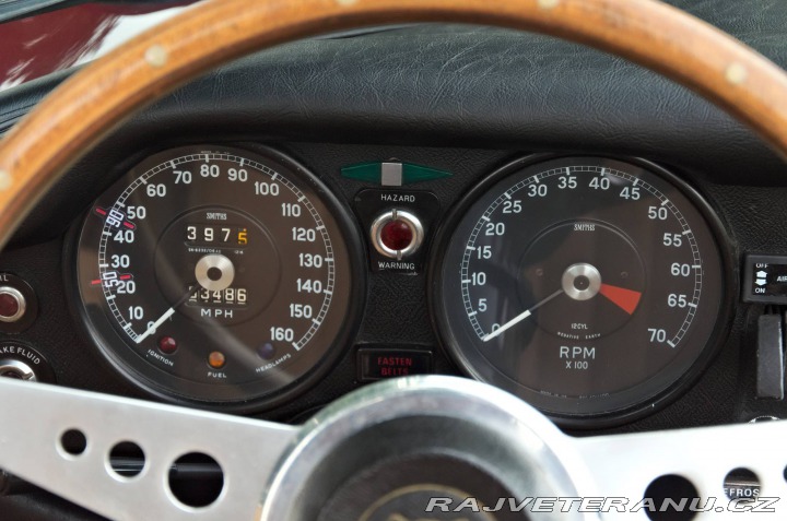 Jaguar E-Type V12 1973