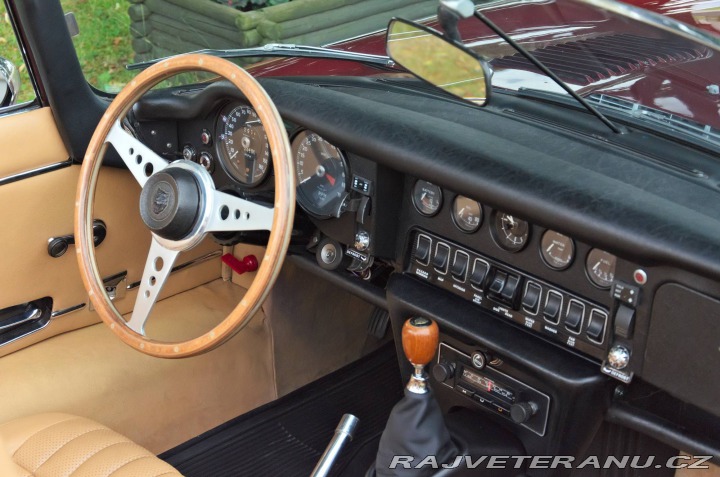 Jaguar E-Type V12 1973
