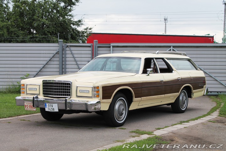 Ford Ostatní modely Country Squire 400 V8 1976