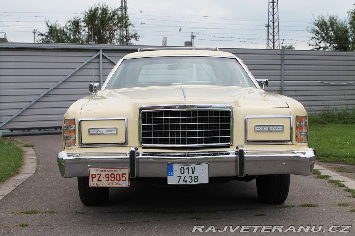 Ford Ostatní modely Country Squire 400 V8 1976