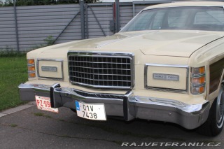 Ford Ostatní modely Country Squire 400 V8 1976