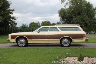 Ford Ostatní modely Country Squire 400 V8 1976