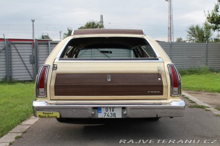 Ford Ostatní modely Country Squire 400 V8 1976