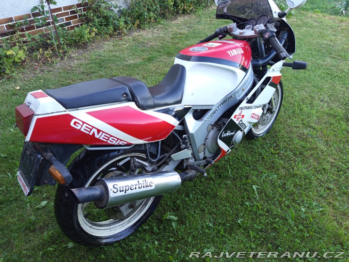 Yamaha FZ FZR 1990