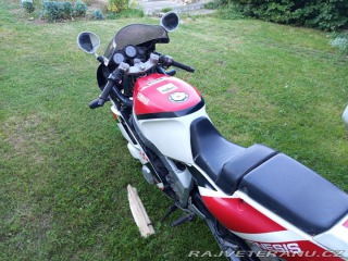 Yamaha FZ FZR 1990