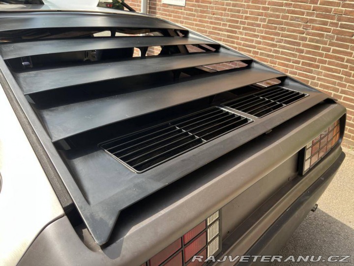 Ostatní značky Ostatní modely DMC DeLorean PRV V6 1981