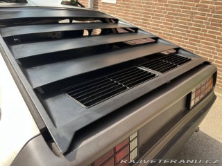 Ostatní značky Ostatní modely DMC DeLorean PRV V6 1981