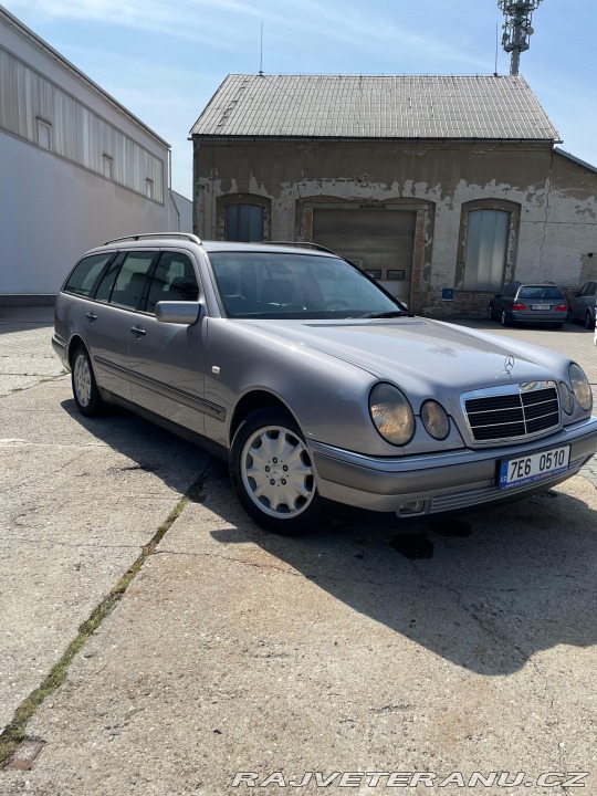 Mercedes-Benz E W210 1998