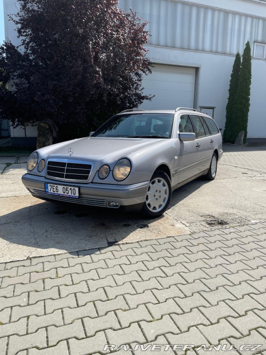 Mercedes-Benz E W210 1998