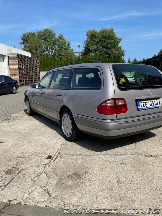 Mercedes-Benz E W210 1998