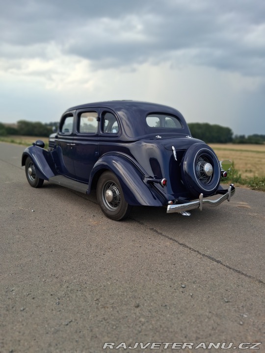 Ford V8 1935