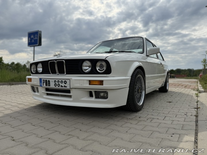 BMW 3 E30IS 1990