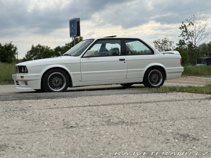 BMW 3 E30IS 1990