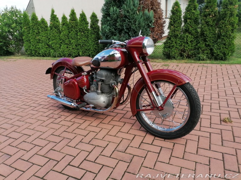Jawa 500 OHC 00 ŠNEK 1952 LUCAS