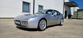 Porsche 944 S2